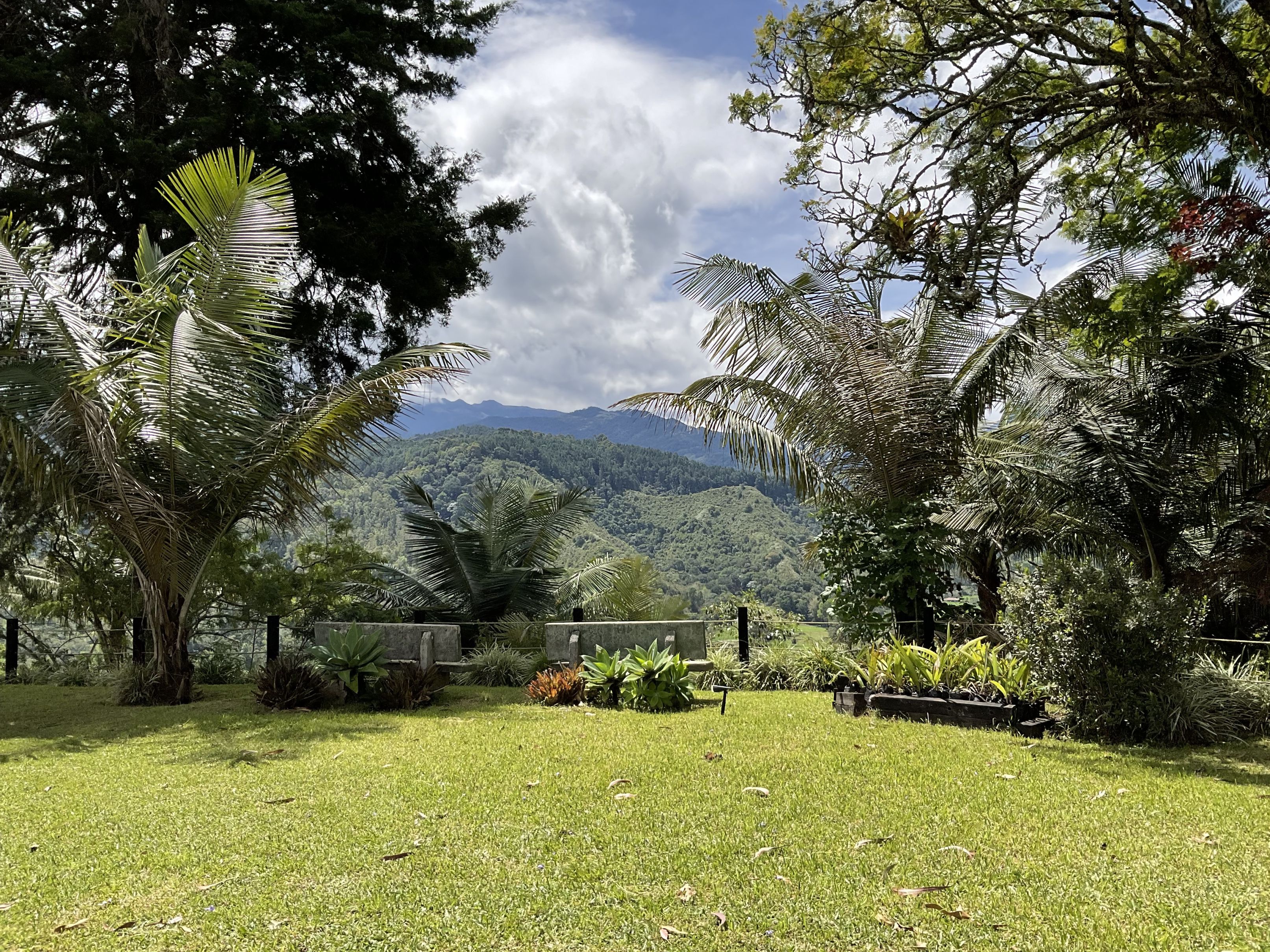 Finca en venta Quindío Salento Salento 330 m2 Habitaciones 6 Baños 7 Garajes 10 Precio $3700000000