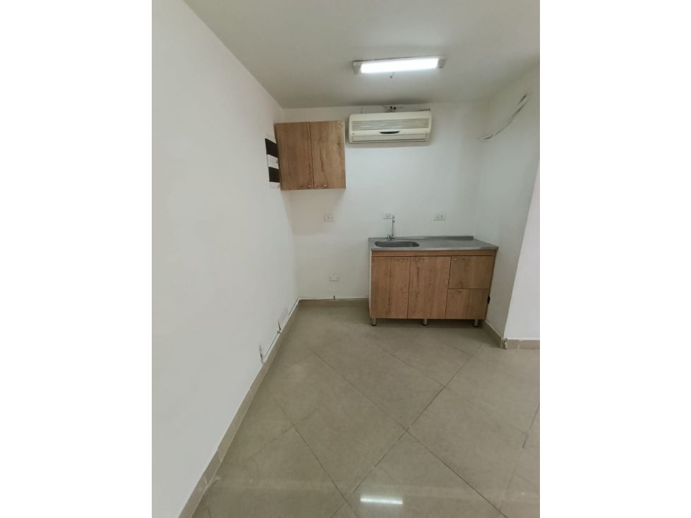 Local en arriendo Antioquia Medellín Diego Echavarria 30 m2 Habitaciones 0 Baños 0 Garajes 0 Precio $2200000