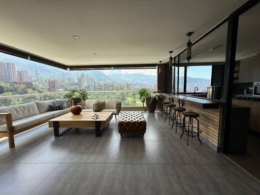 Apartamento en venta Antioquia Medellín El Castillo 330 m2 Habitaciones 3 Baños 4 Garajes 4 Precio $3550000000
