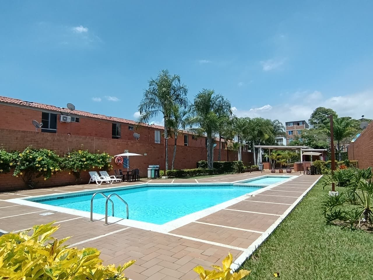 Casa en venta Valle Del Cauca Cali Ciudad Real 103 m2 Habitaciones 3 Baños 3 Garajes 2 Precio $397000000