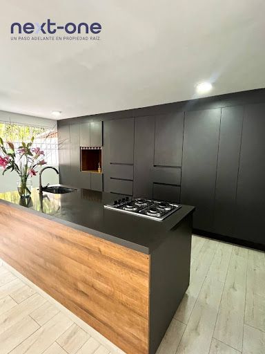 Casa en venta Antioquia Medellín Urbanizacion Remansos De San Lucas 200 m2 Habitaciones 4 Baños 3 Garajes 2 Precio $1300000000