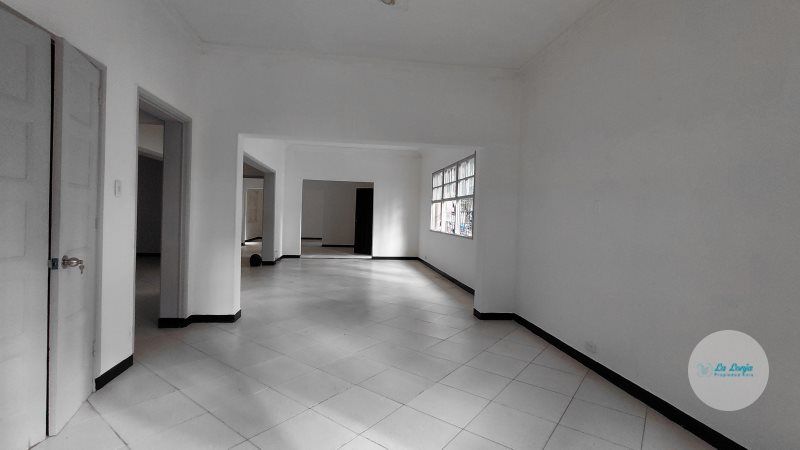 Casa en arriendo Antioquia Medellín Los Angeles 365 m2 Habitaciones 5 Baños 3 Garajes 1 Precio $10000000