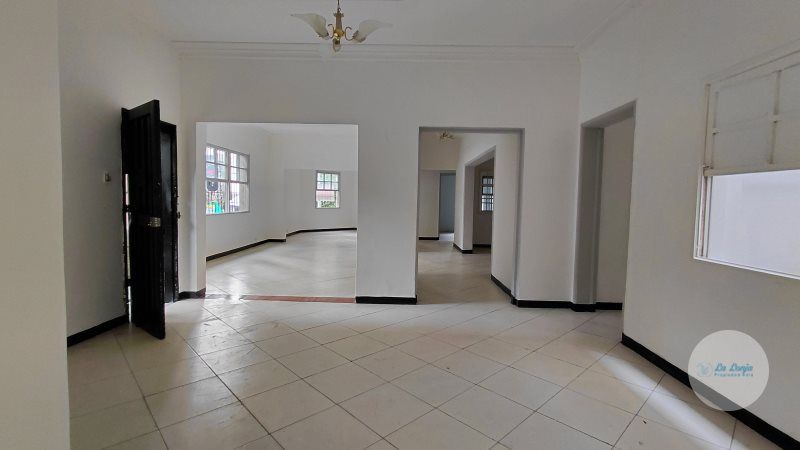 Casa en arriendo Antioquia Medellín Los Angeles 365 m2 Habitaciones 5 Baños 3 Garajes 1 Precio $10000000