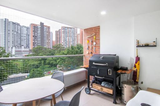 Apartamento en venta Antioquia Envigado La Inmaculada 130 m2 Habitaciones 3 Baños 3 Garajes 2 Precio $1050000000