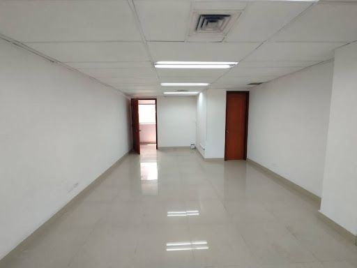 Oficina en venta Antioquia Medellín Villanueva 76 m2 Habitaciones 0 Baños 2 Garajes 0 Precio $319000000