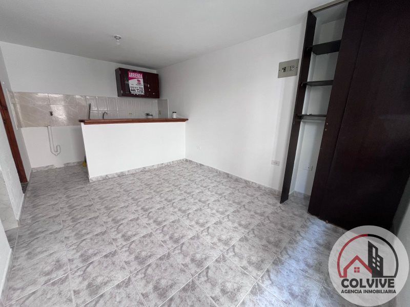 Apartaestudio en arriendo Antioquia Sabaneta Calle Larga 30 m2 Habitaciones 1 Baños 1 Garajes 0 Precio $1000000