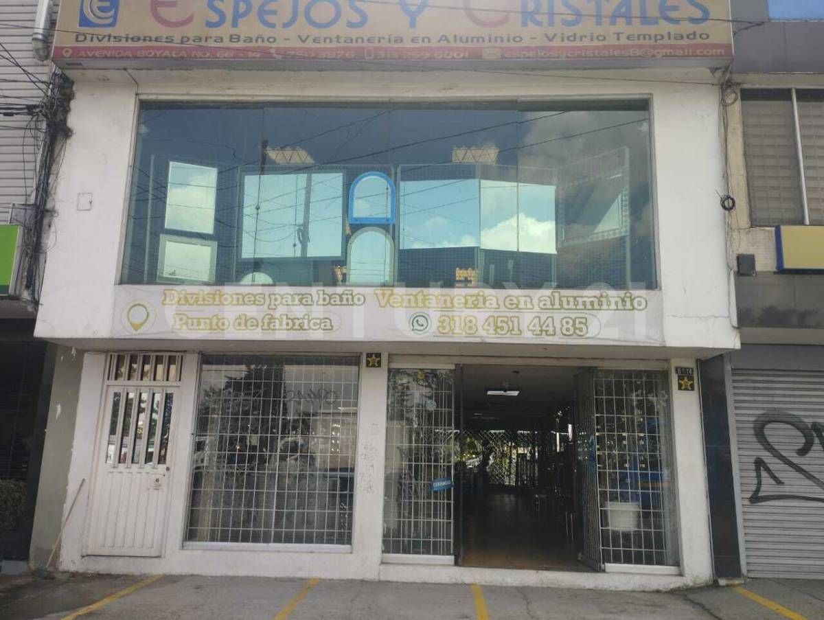 Local en venta Cundinamarca Bogotá Ub Techo Bavaria 218 m2 Habitaciones 0 Baños 2 Garajes 4 Precio $1300000000