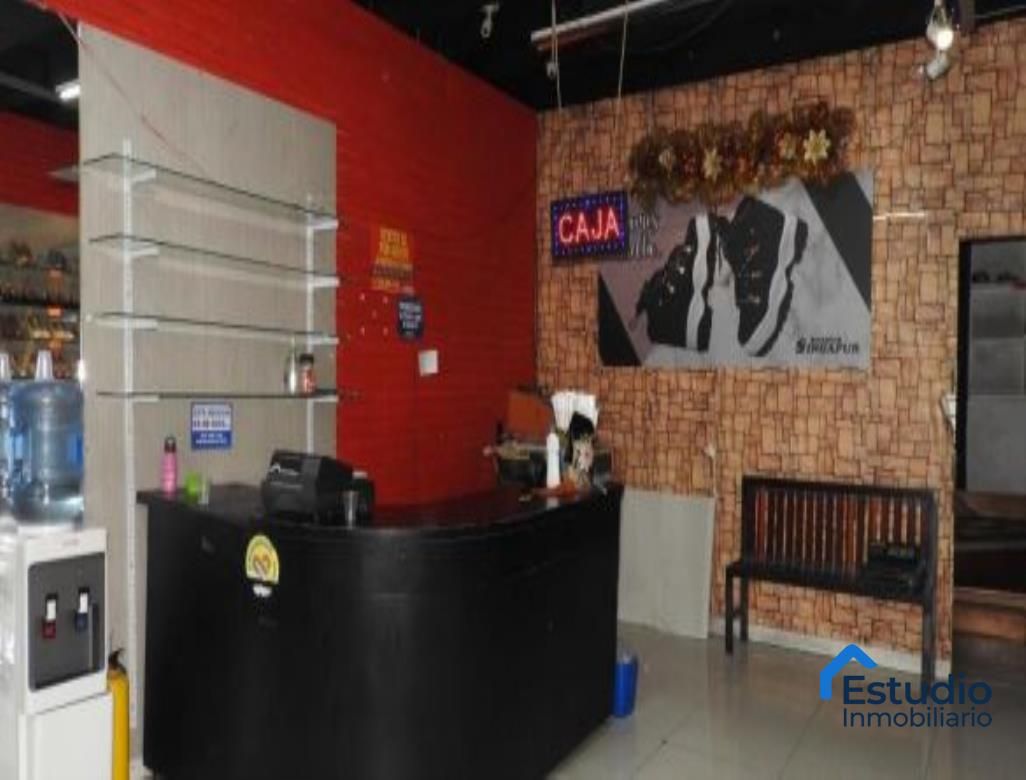 Local Comercial en venta Antioquia Medellín La Candelaria 200 m2 Habitaciones 0 Baños 1 Garajes 0 Precio $2500000000