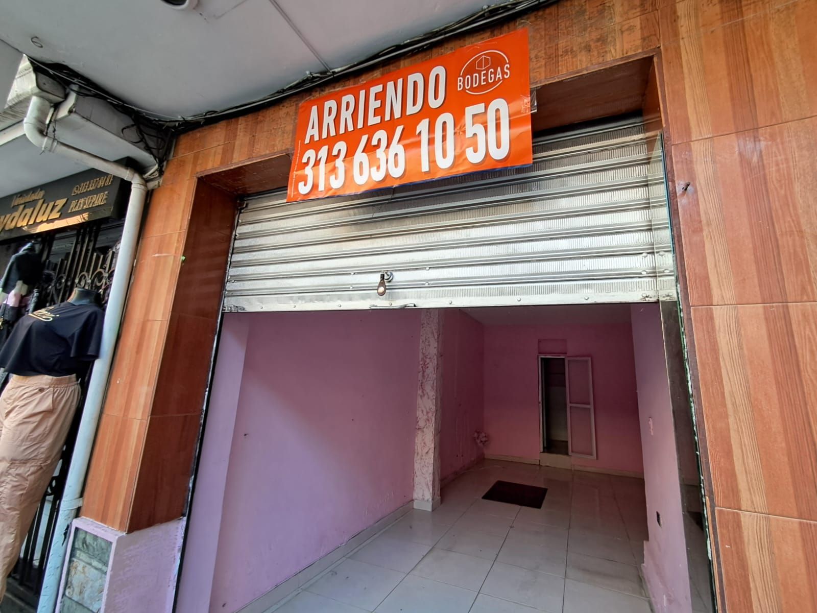 Local en arriendo Antioquia Sabaneta Entre Amigos 30 m2 Habitaciones 0 Baños 1 Garajes 0 Precio $2000000