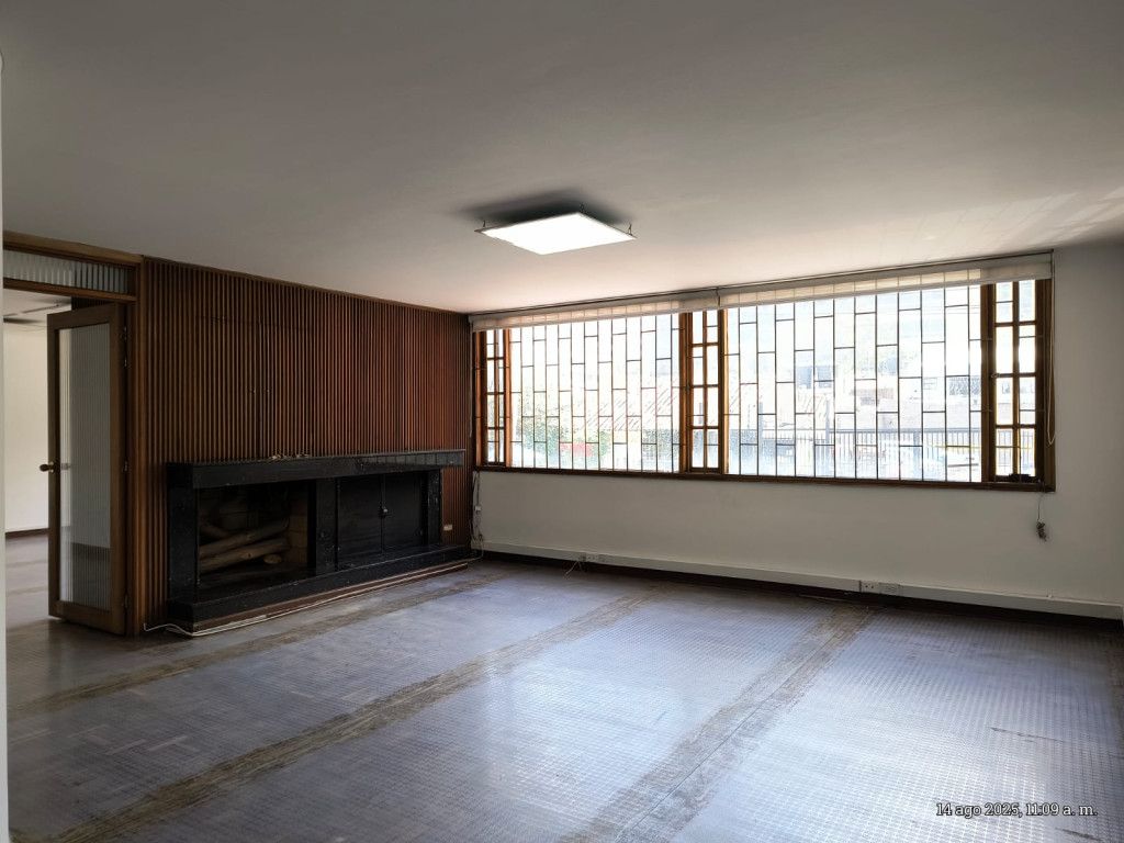 Oficina en arriendo Cundinamarca Bogotá Chico Norte Et Ii 560 m2 Habitaciones 0 Baños 4 Garajes 2 Precio $10000000