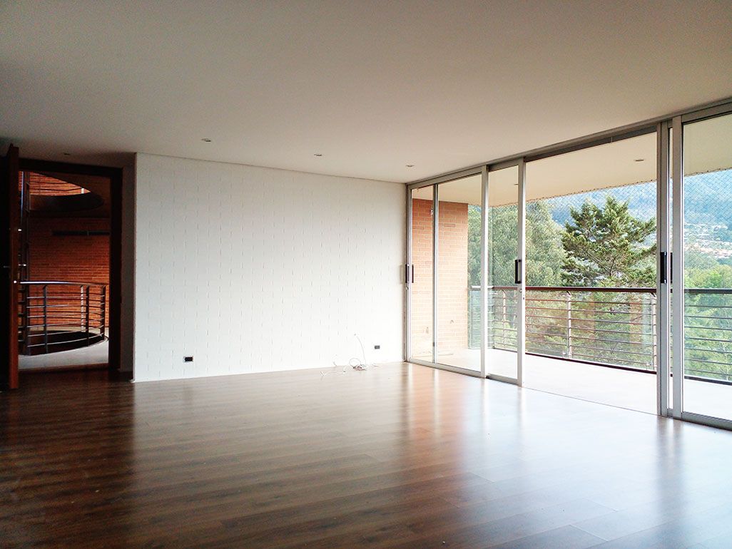 Apartamento en arriendo Antioquia Medellín Villanueva 178 m2 Habitaciones 3 Baños 4 Garajes 2 Precio $10800000
