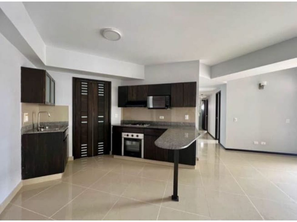 Apartamento en arriendo Antioquia Sabaneta Betania 110 m2 Habitaciones 3 Baños 2 Garajes 1 Precio $3800000