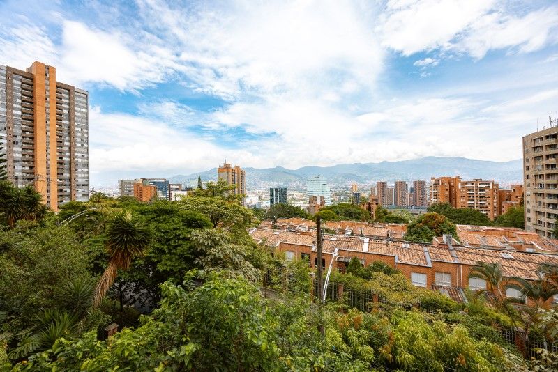 Apartamento en arriendo Antioquia Medellín Castropol 87 m2 Habitaciones 3 Baños 2 Garajes 1 Precio $4000000