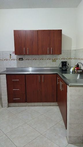 Casa en arriendo Antioquia Medellín Los Naranjos 140 m2 Habitaciones 4 Baños 2 Garajes 0 Precio $2400000