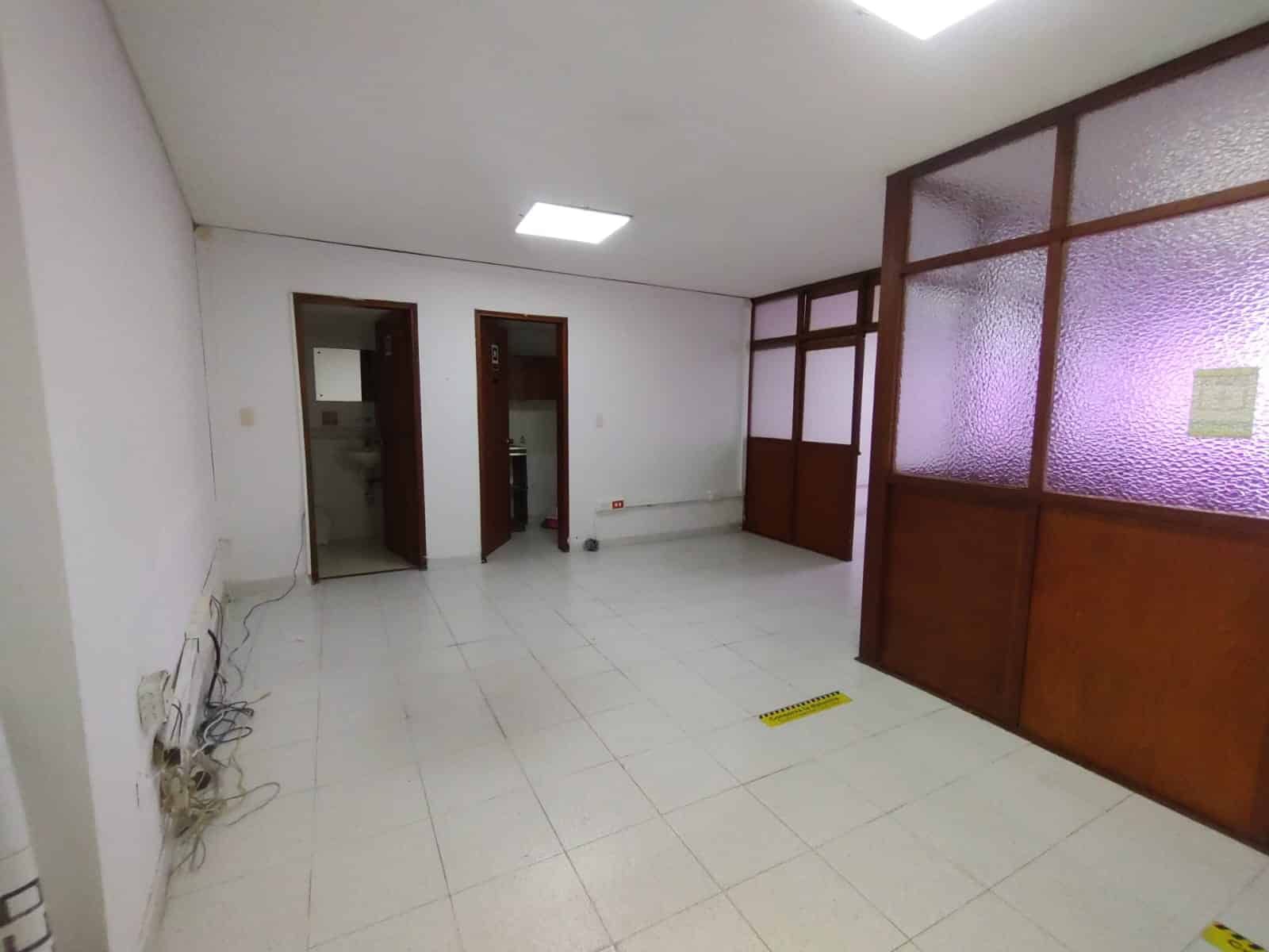 Oficina en arriendo Bolívar Cartagena El Centro 60 m2 Habitaciones 0 Baños 1 Garajes 0 Precio $4080000