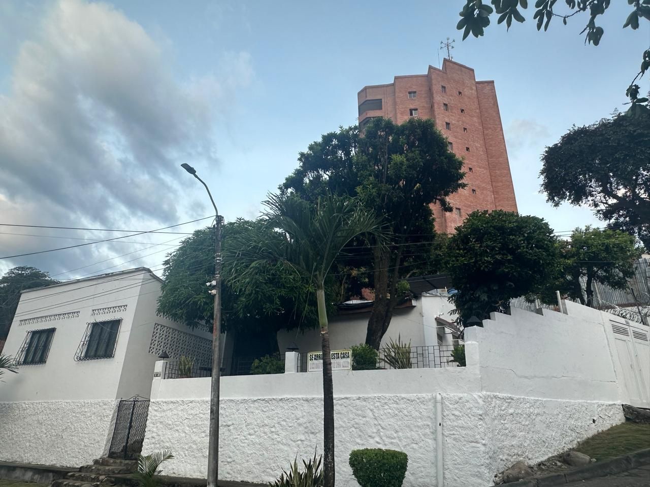 Casa en venta Huila Neiva Altico 253 m2 Habitaciones 4 Baños 3 Garajes 2 Precio $540000000