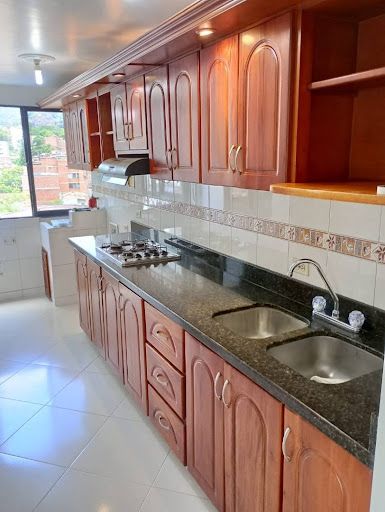 Apartamento en arriendo Antioquia Medellín Santa Teresita 86 m2 Habitaciones 4 Baños 3 Garajes 1 Precio $3200000