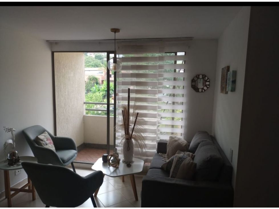 Apartamento en venta Antioquia Medellín Los Colores 60 m2 Habitaciones 3 Baños 2 Garajes 1 Precio $495000000
