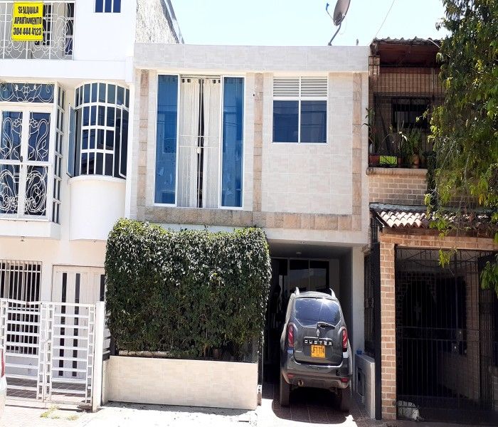 Casa en venta Valle Del Cauca Jamundí Ub La Pradera Et I 255 m2 Habitaciones 4 Baños 3 Garajes 1 Precio $380000000