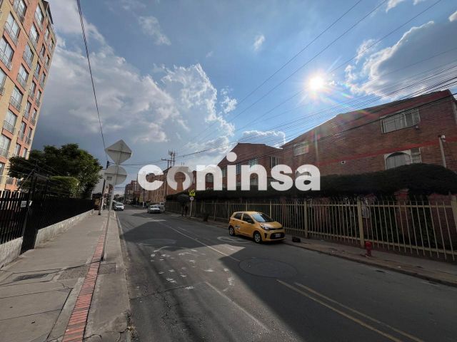 Casa en arriendo Cundinamarca Bogotá Cantalejo 110 m2 Habitaciones 4 Baños 3 Garajes 0 Precio $350000000