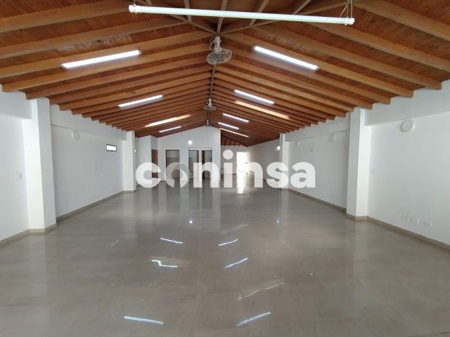 Oficina en arriendo Antioquia Medellín El Poblado 150 m2 Habitaciones 0 Baños 4 Garajes 0 Precio $6500000