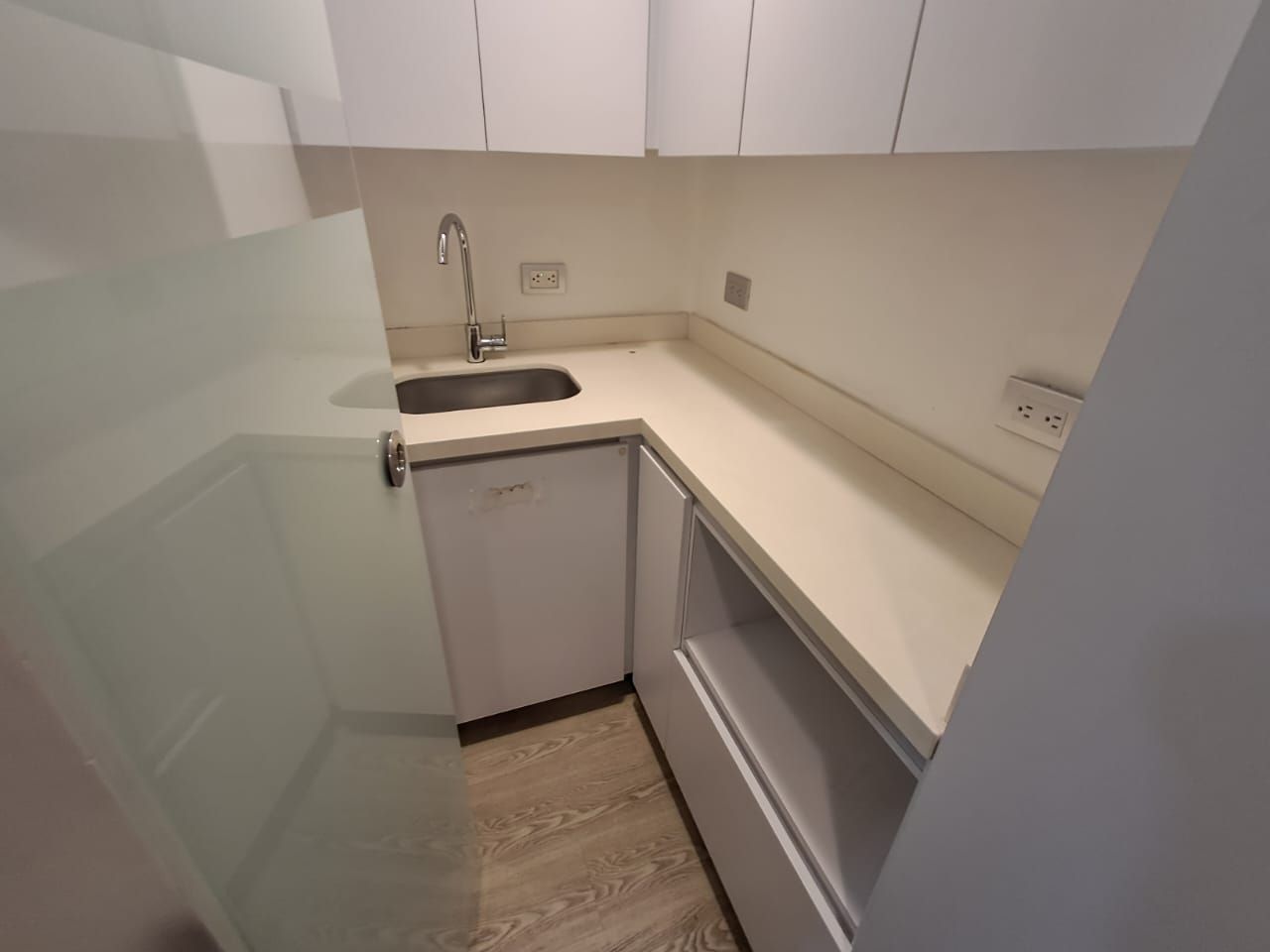 Local en arriendo Antioquia Medellín Laureles 100 m2 Habitaciones 0 Baños 2 Garajes 0 Precio $5700000