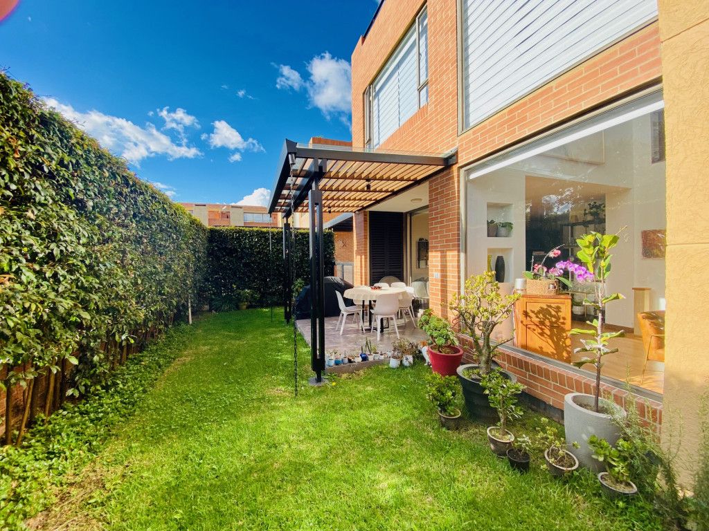 Casa en venta Cundinamarca Bogotá Conejera 192 m2 Habitaciones 4 Baños 4 Garajes 2 Precio $1280000000