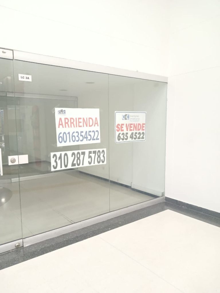 Local en venta Cundinamarca Bogotá Sucre 21 m2 Habitaciones 0 Baños 2 Garajes 0 Precio $250000000