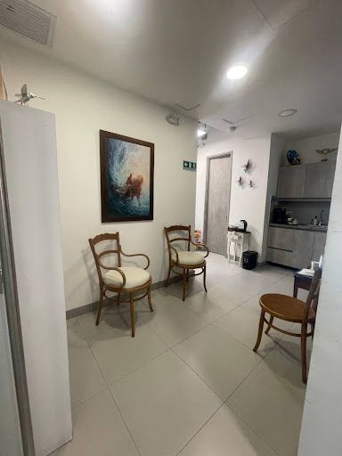 Oficina en arriendo Antioquia Sabaneta Manuel Restrepo 40 m2 Habitaciones 0 Baños 1 Garajes 1 Precio $2800000