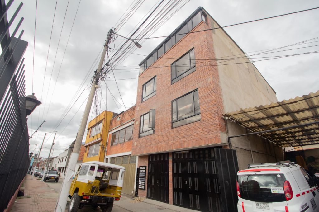 Bodega en arriendo Cundinamarca Bogotá El Real 166 m2 Habitaciones 0 Baños 1 Garajes 0 Precio $4200000