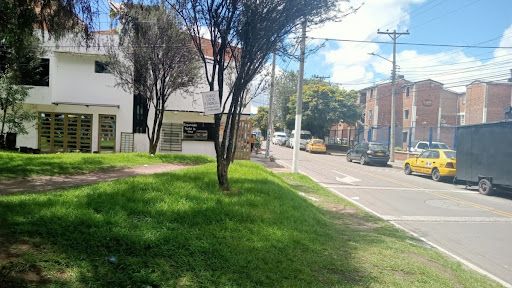 Local en arriendo Cundinamarca Bogotá Autopista Medellin 33 m2 Habitaciones 0 Baños 1 Garajes 0 Precio $1420000