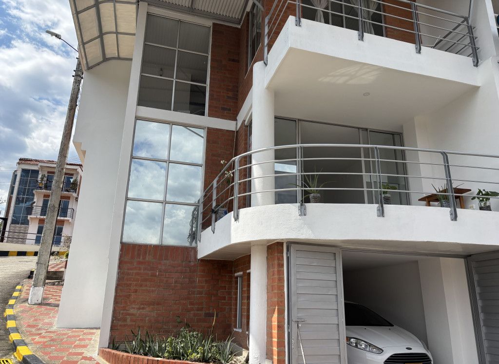 Casa en venta Cundinamarca Villeta Murillo 186 m2 Habitaciones 3 Baños 3 Garajes 1 Precio $470000000