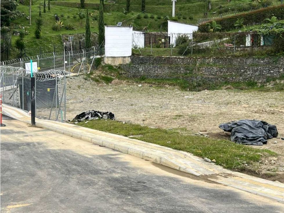 Lote en venta Antioquia Medellín Lorena 950 m2 Habitaciones 0 Baños 0 Garajes 0 Precio $1099000000