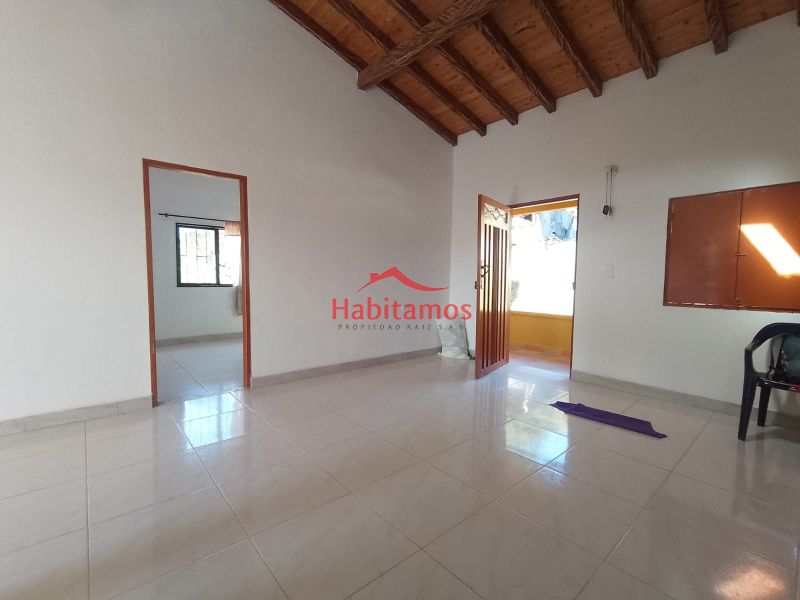 Casa en arriendo Antioquia Rionegro Rionegro 220 m2 Habitaciones 3 Baños 1 Garajes 0 Precio $1900000