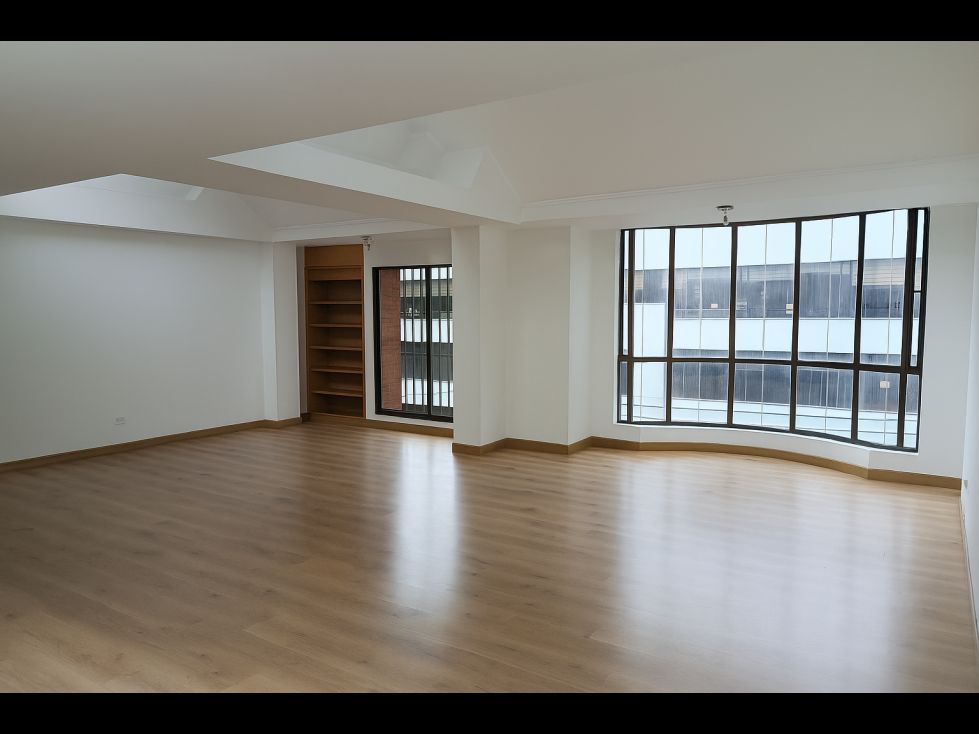 Oficina en venta Cundinamarca Bogotá Chicó Norte 82 m2 Habitaciones 0 Baños 2 Garajes 2 Precio $730000000