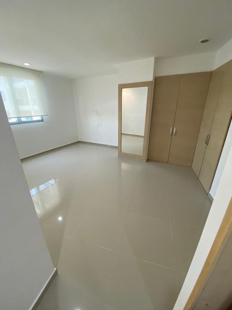 Apartamento en arriendo Bolívar Cartagena Crespo 113 m2 Habitaciones 3 Baños 2 Garajes 1 Precio $4300000
