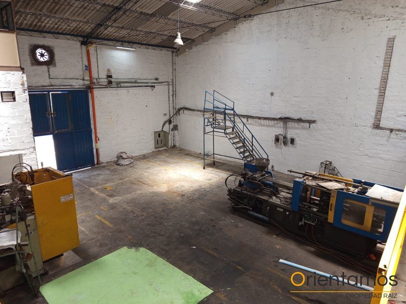 Bodega en arriendo Antioquia Sabaneta Virgen Del Carmen 550 m2 Habitaciones 0 Baños 2 Garajes 2 Precio $19000000