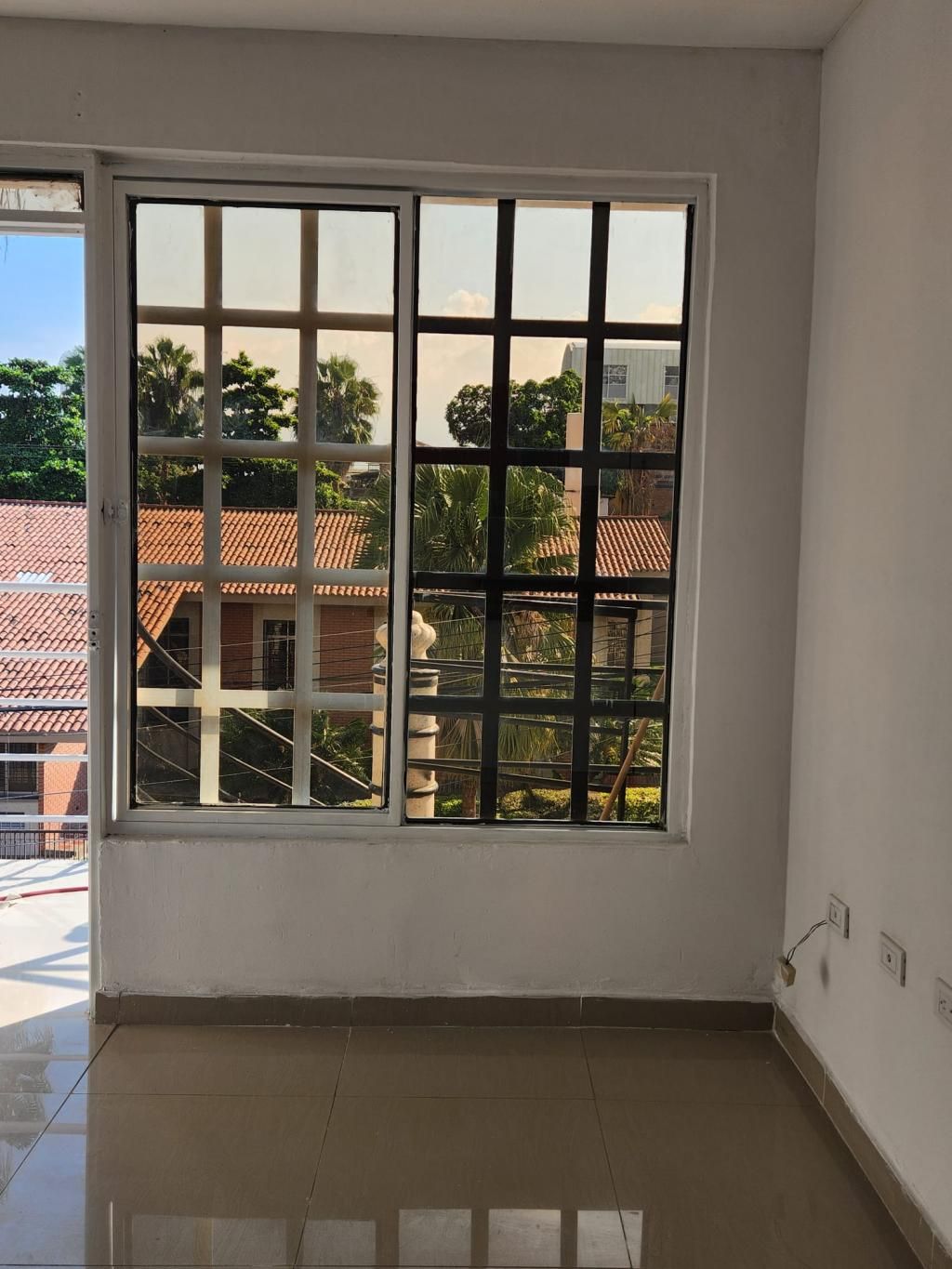 Apartaestudio en arriendo Valle Del Cauca Cali Atanasio Girardot 40 m2 Habitaciones 1 Baños 1 Garajes 1 Precio $850000