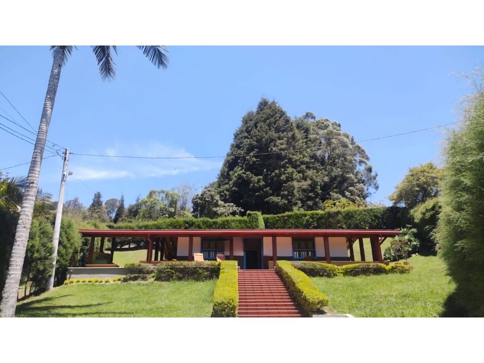 Casa Campestre en venta Antioquia Guarne Guarne 860 m2 Habitaciones 3 Baños 1 Garajes 4 Precio $620000000