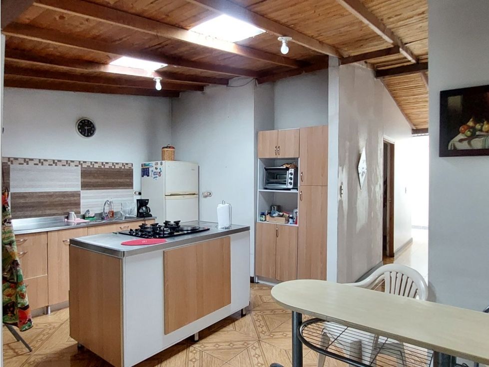 Casa en venta Antioquia Medellín Terminal De Transporte 340 m2 Habitaciones 6 Baños 4 Garajes 1 Precio $900000000