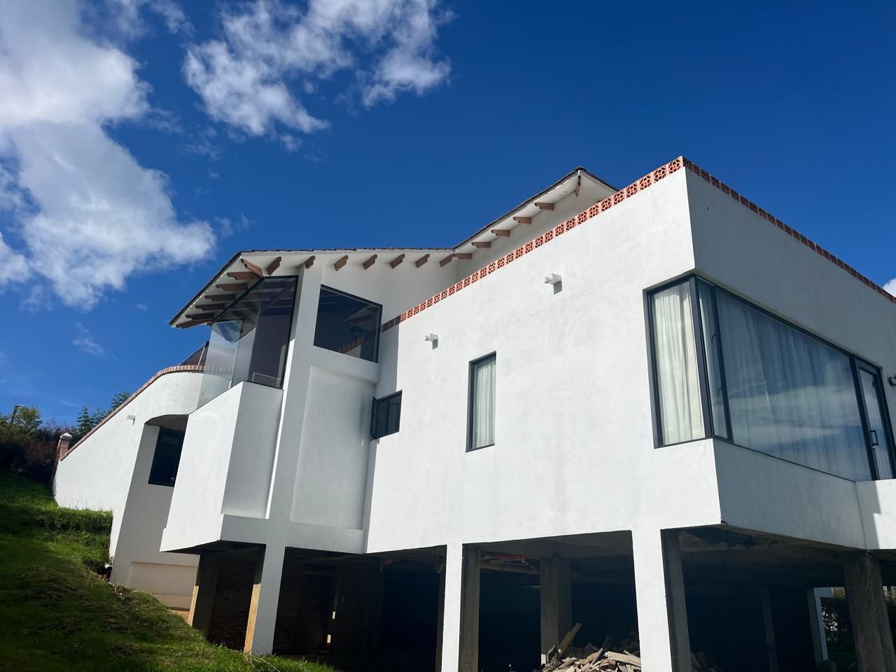 Casa Campestre en venta Cundinamarca Sopó Parcelacion Aposentos 1380 m2 Habitaciones 4 Baños 3 Garajes 3 Precio $1600000000