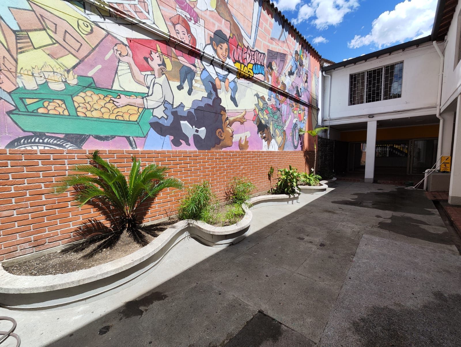 Casa en arriendo Antioquia Medellín Colon 878 m2 Habitaciones 12 Baños 6 Garajes 0 Precio $55120000