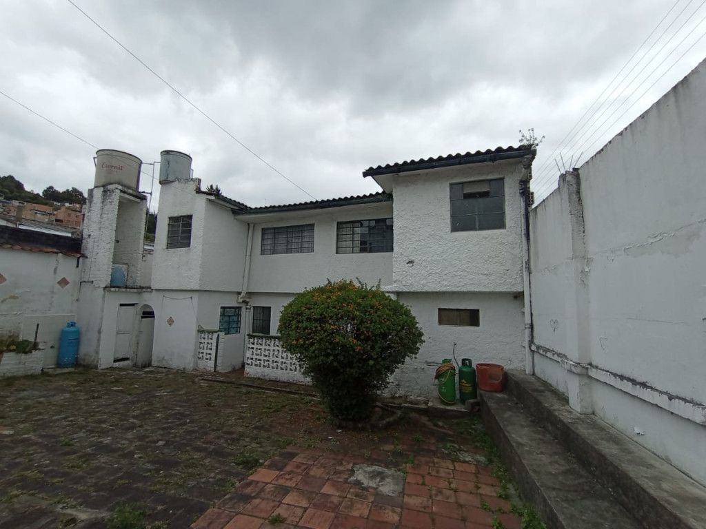 Casa en venta Cundinamarca Bogotá Suba Urbano 335 m2 Habitaciones 5 Baños 3 Garajes 1 Precio $960000000