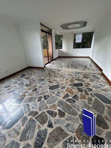 Apartamento en arriendo Antioquia Medellín El Velodromo 147 m2 Habitaciones 4 Baños 3 Garajes 0 Precio $3300000
