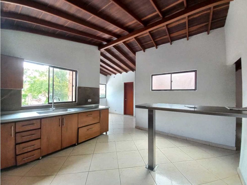 Apartamento en venta Antioquia Medellín Pedregal 89 m2 Habitaciones 3 Baños 1 Garajes 0 Precio $265000000