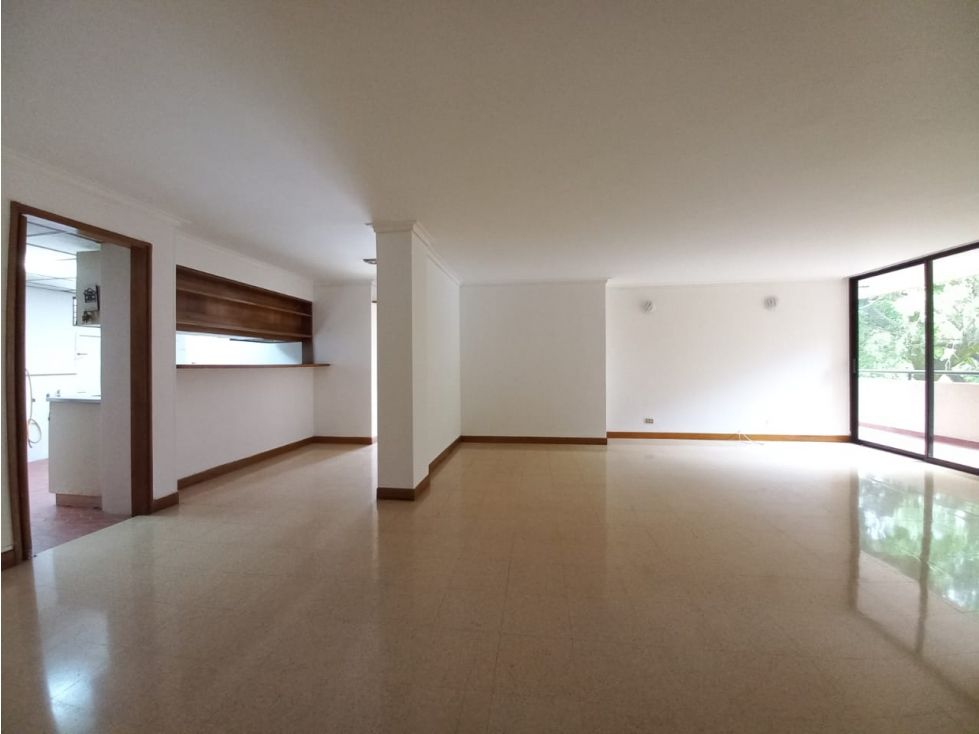 Apartamento en arriendo o venta Antioquia Envigado Bosques De Zúñiga 109 m2 Habitaciones 2 Baños 2 Garajes 2 Precio venta $740000000 Precio arriendo $3989050