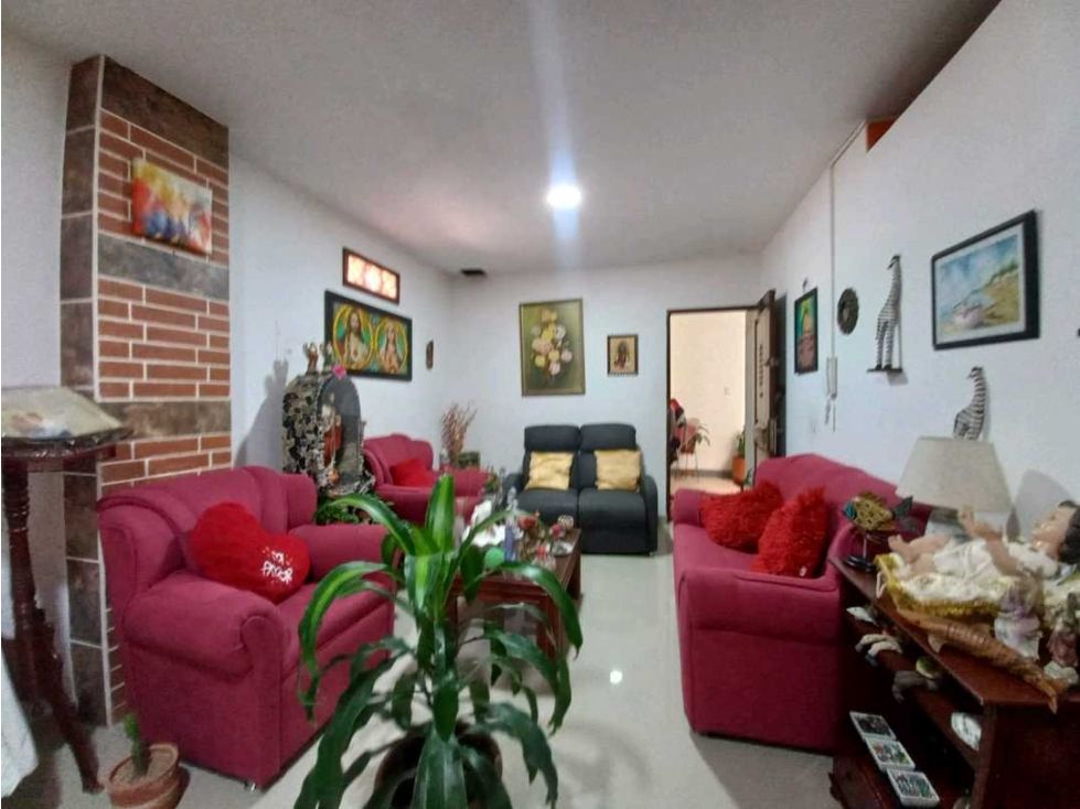 Casa en venta Antioquia Girardota Centro 220 m2 Habitaciones 5 Baños 3 Garajes 1 Precio $790000000