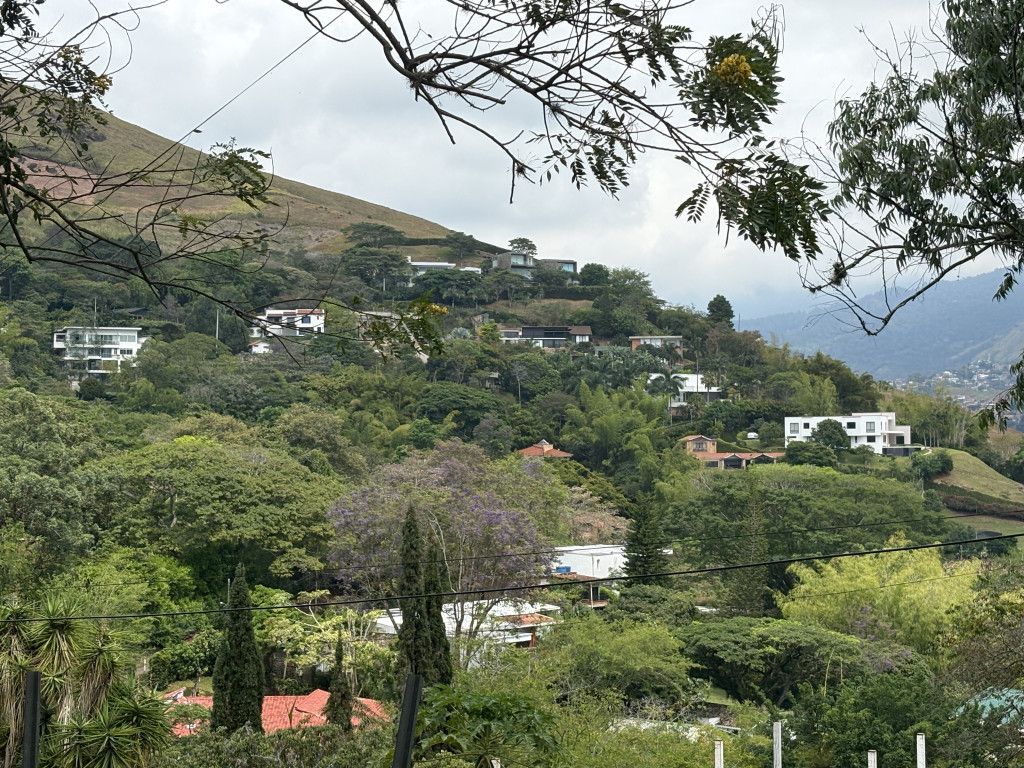 Lote en venta Valle Del Cauca Cali Tejares - Cristales 0 m2 Habitaciones 0 Baños 0 Garajes 0 Precio $2400000000