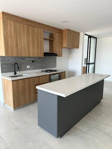 Apartamento en arriendo o venta Antioquia Marinilla El Hato 102 m2 Habitaciones 3 Baños 2 Garajes 1 Precio venta $660000000 Precio arriendo $3190000