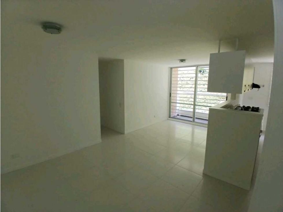 Apartamento en arriendo Antioquia Envigado Loma Del Barro 70 m2 Habitaciones 3 Baños 2 Garajes 1 Precio $2700000